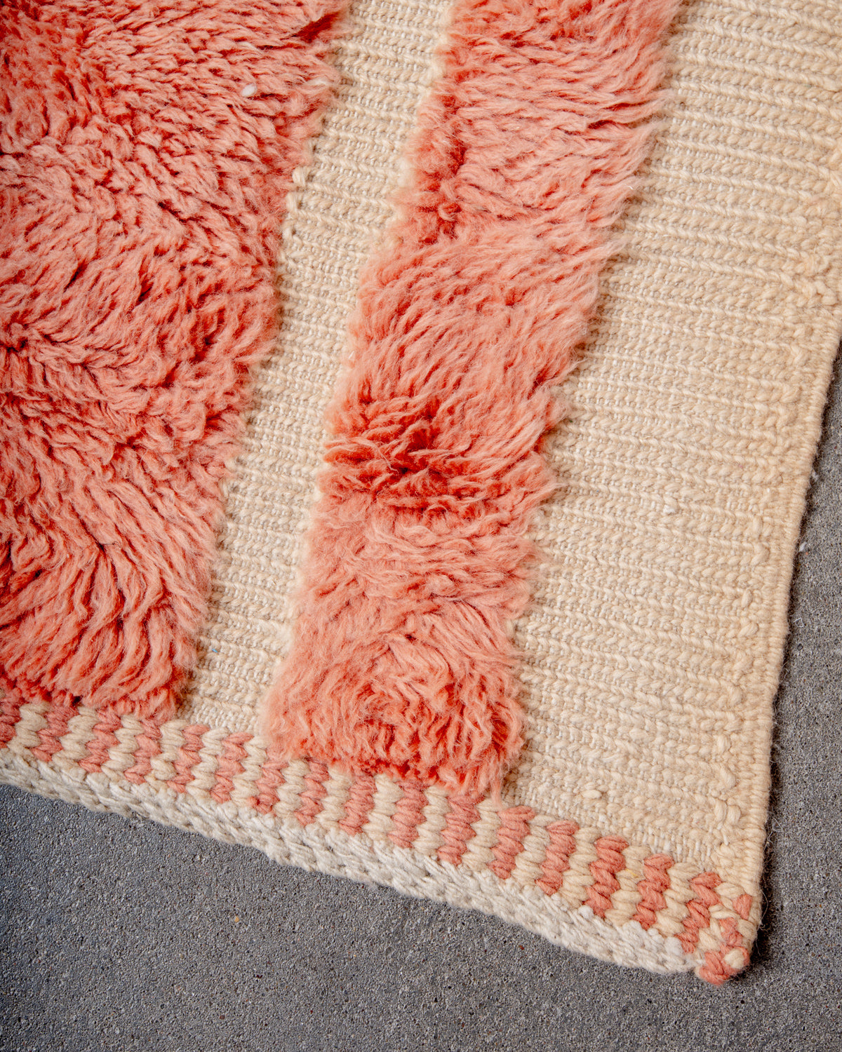 Modern, designer, handcrafted 100% sheep’s wool Berber rug from Morocco. Beni M’rirt carpet with beautiful colours and patterns and fluffy wool texture.